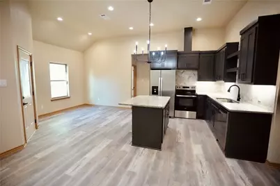 320 Summit Drive, Mineral Wells, TX 76067 - Photo 10