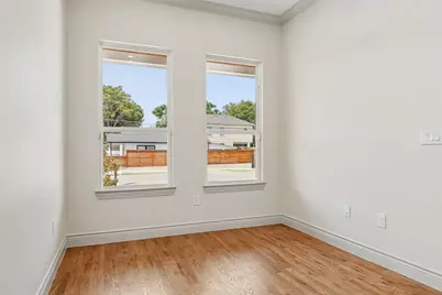 2016 Calypso Street, Dallas, TX 75212 - Photo 6