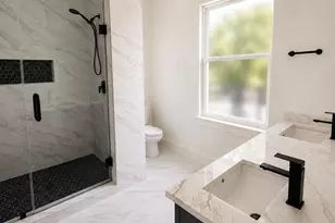 2542 Hooper St, Dallas, TX 75215 - Photo 14