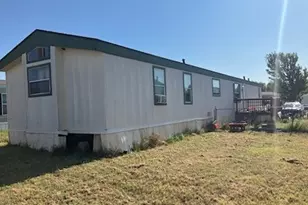 106 Preston Dr, Sanger, TX 76266 - Photo 2
