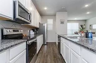 1270 Alamo Dr, Lewisville, TX 75077 - Photo 14