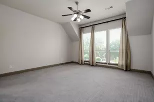 2254 Magic Mantle Dr, Lewisville, TX 75056 - Photo 16