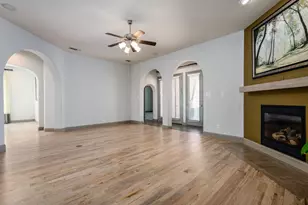 2254 Magic Mantle Dr, Lewisville, TX 75056 - Photo 30