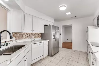 1021 Auburn Drive, Arlington, TX 76012 - Photo 8