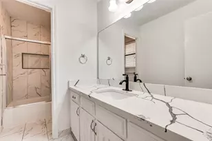 1021 Auburn Dr, Arlington, TX 76012 - Photo 18