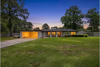 1007 Lincoln Drive, Longview, TX 75604 - Photo 2