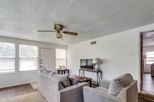2002 Winthrop St, Irving, TX 75061 - Photo 6