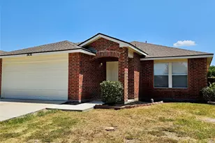 2436 Chestnut Dr, Little Elm, TX 75068 - Photo 1