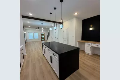 4916 Tronewood Street, Houston, TX 77016 - Photo 10