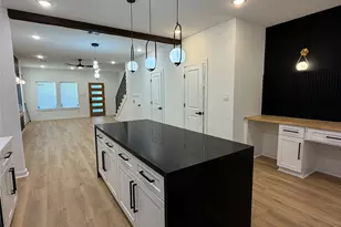 4916 Tronewood St, Houston, TX 77016 - Photo 10