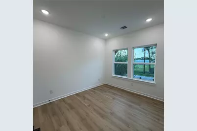 4916 Tronewood Street, Houston, TX 77016 - Photo 18