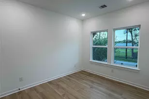 4916 Tronewood St, Houston, TX 77016 - Photo 18