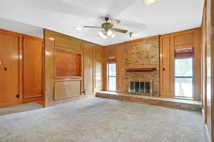 1909 Camellia St, Denton, TX 76205 - Photo 2