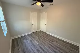 1033 S Hub St, Sherman, TX 75090 - Photo 12