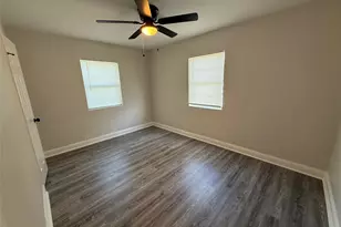 1033 S Hub St, Sherman, TX 75090 - Photo 6