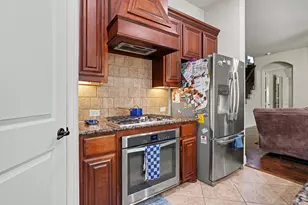 2412 Lynbridge Dr, Plano, TX 75025 - Photo 10