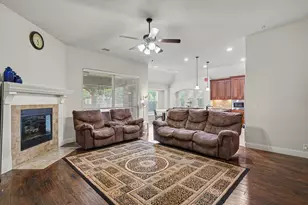2412 Lynbridge Dr, Plano, TX 75025 - Photo 6