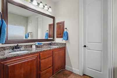 2412 Lynbridge Drive, Plano, TX 75025 - Photo 22