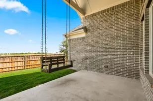 1104 Stallion Ln, Justin, TX 76247 - Photo 38