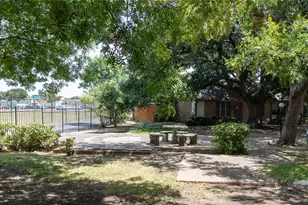 13769 Brookgreen Cir, Dallas, TX 75240 - Photo 34