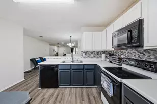 8721 Hunters Point Way, Fort Worth, TX 76123 - Photo 10