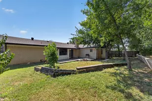 4509 Starlight Dr, Haltom City, TX 76117 - Photo 28