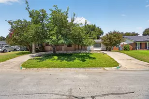 4509 Starlight Dr, Haltom City, TX 76117 - Photo 2