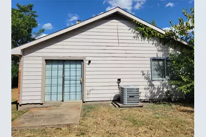 745 Meadowcreek Court, Garland, TX 75043 - Photo 6