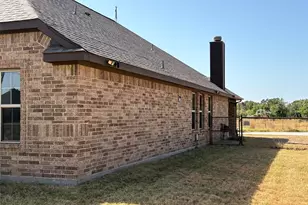 124 Brady Coleman Ln, Springtown, TX 76082 - Photo 32