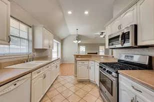 7581 Lancelot Rd, Frisco, TX 75035 - Photo 2