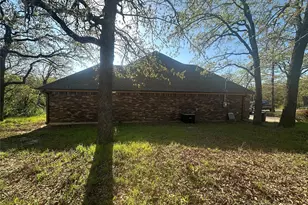 1550 3 Skillet Rd, Springtown, TX 76082 - Photo 14