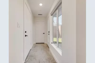 1505 N Garrett Avenue #204, Dallas, TX 75206 - Photo 14