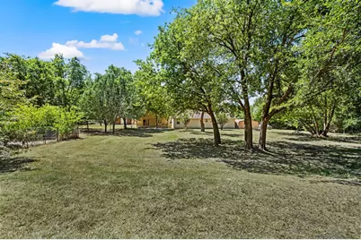 6942 Indian Wells Road, Sanger, TX 76266 - Photo 12