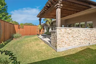 15628 Golden Creek Rd, Dallas, TX 75248 - Photo 24
