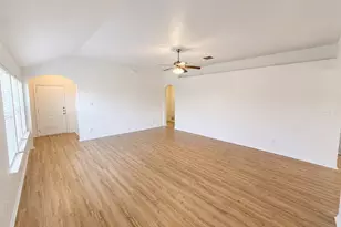 7322 Mistletoe Trail, Granbury, TX 76048 - Photo 6