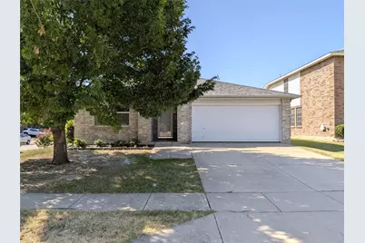 1736 Carolina Ridge Way, Fort Worth, TX 76247 - Photo 2