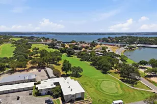 4211 Fairway Dr, Granbury, TX 76049 - Photo 2