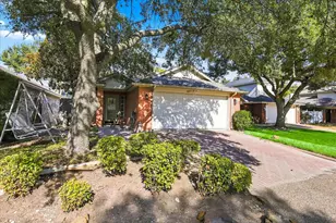 617 Renaissance Pl, Cedar Hill, TX 75104 - Photo 2