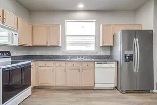 7452 Blackthorn Dr, Fort Worth, TX 76137 - Photo 12