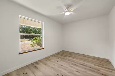 412 Dixon Street, Hewitt, TX 76643 - Photo 12