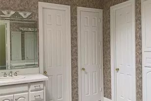 17906 Old Preston Ct, Dallas, TX 75252 - Photo 14