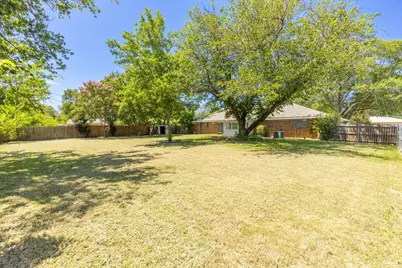 148 Royal Lane, Commerce, TX 75428 - Photo 32