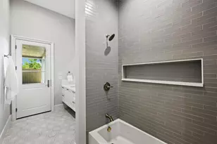 6254 Preston Crest Ln, Dallas, TX 75230 - Photo 16