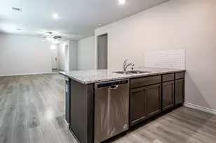 2721 Franklin Dr, Celina, TX 75009 - Photo 4
