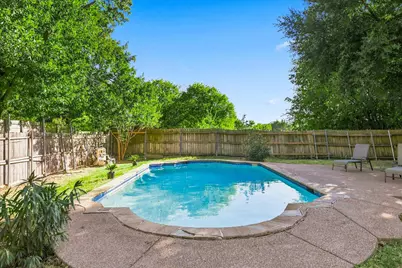 2129 Diane Drive, Mesquite, TX 75149 - Photo 2