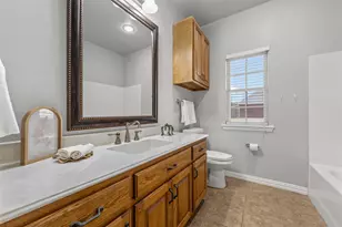 206 S Butler St, Frost, TX 76641 - Photo 22