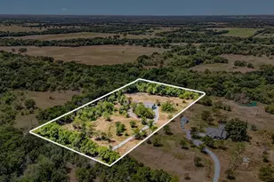 1530 Co Rd 3925, Wolfe City, TX 75449 - Photo 4