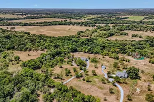 1530 Co Rd 3925, Wolfe City, TX 75449 - Photo 24