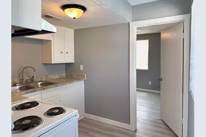 709 W Richmond Avenue #2, Fort Worth, TX 76110 - Photo 6