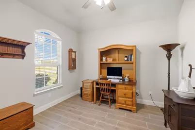360 Crystal Lake Lane, Red Oak, TX 75154 - Photo 10